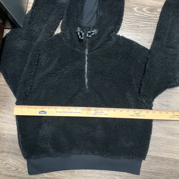 Lululemon fuzzy jacket - Picture 8 of 10